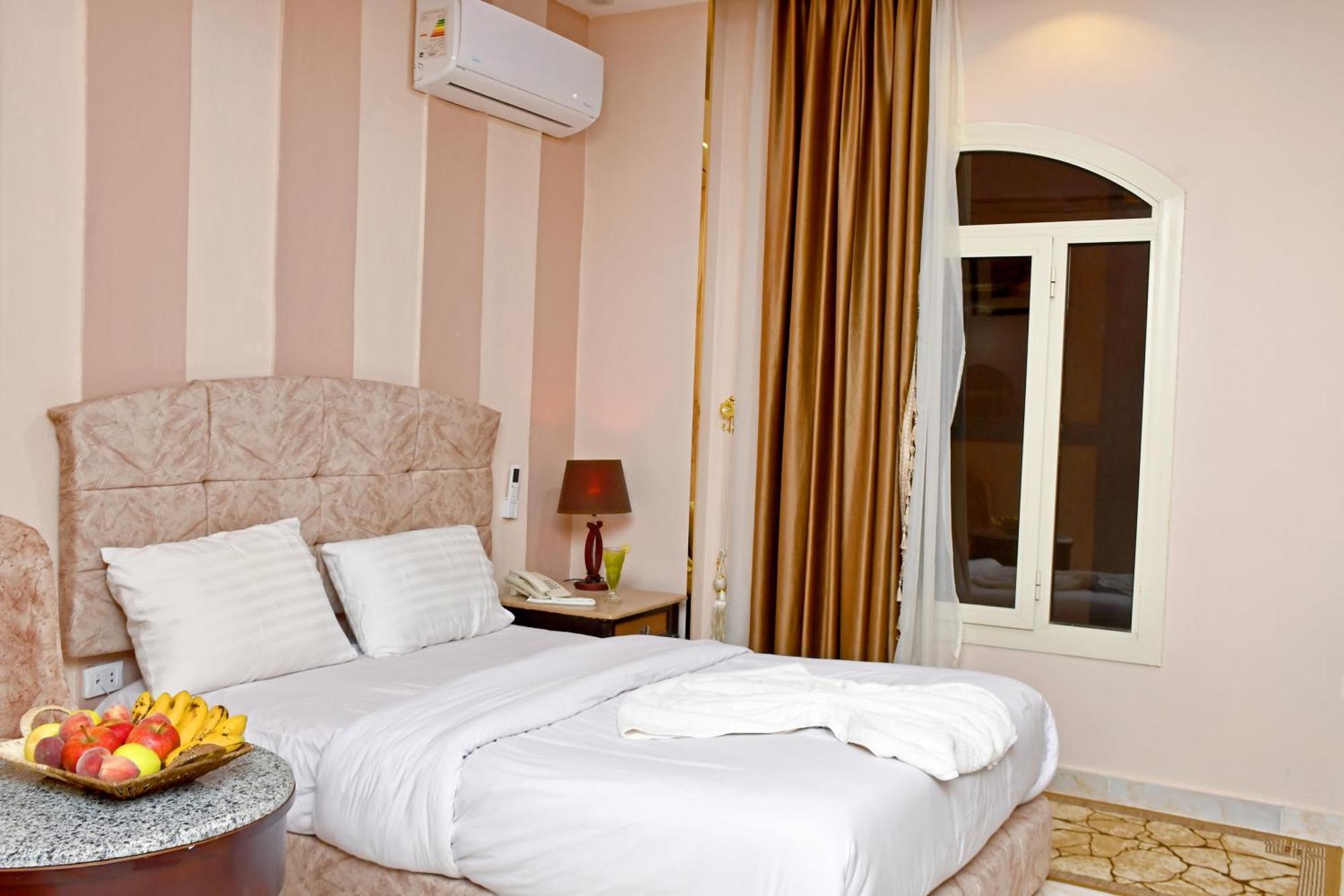 Nun Pyramids Hotel Kafrat al Jabal Quarto foto